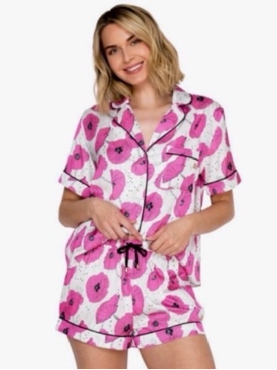 Badgley Mischka Other - Badgley Mischka Pajama short set White / Pink Floral Print NWT .